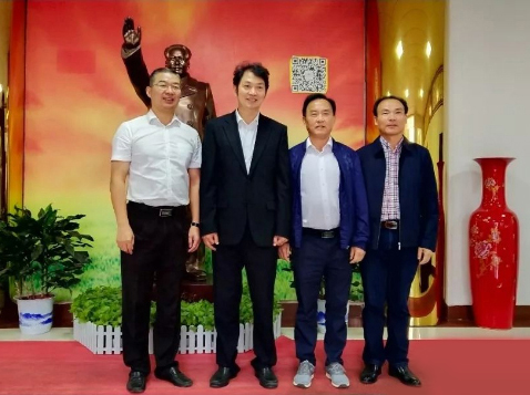 湖南省政府副秘書(shū)長(zhǎng)、辦公廳主任陳仲伯一行蒞臨【湘潭恒欣】指導(dǎo)工作